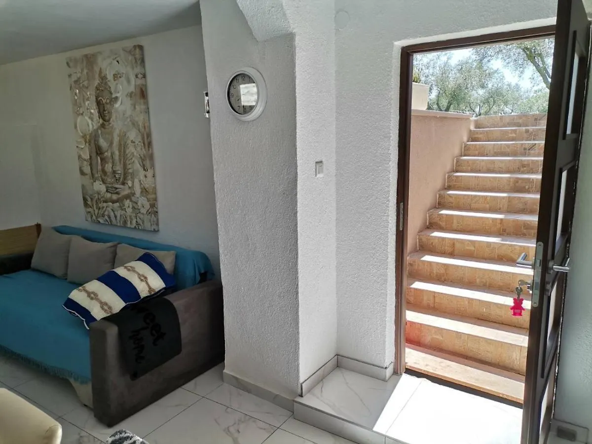 Appartement Olive Garden 2 à Peroj